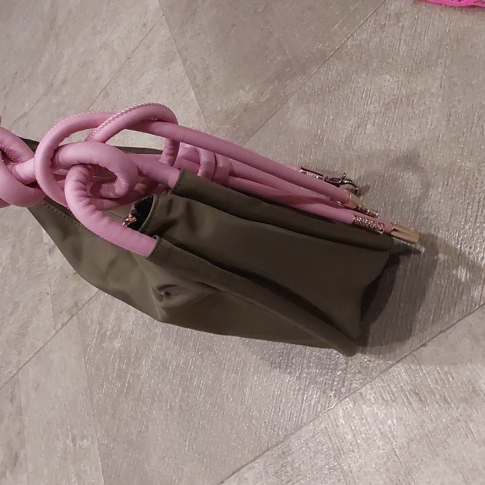 NWT GANNI Knot Hobo Bag in a kalamata green color contrasting pink Knot handle - Picture 9 of 13